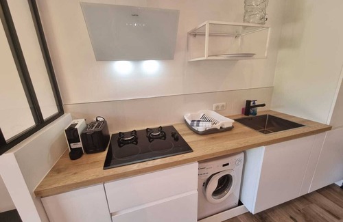 Tiuccia Apartment | Appartement les Marines, Accès Plage à Pied. Vue Mer. Grande Terrasse