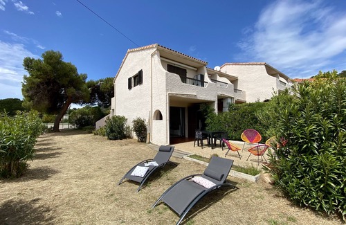 Tiuccia Apartment | Appartement les Marines, Accès Plage à Pied. Vue Mer. Grande Terrasse
