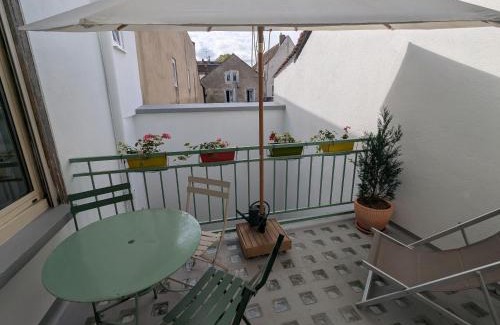 Montargis Apartment | Appartement lumineux au cœur de Montargis avec vue sur le canal - FR-1-590-585