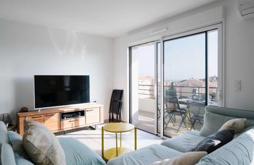 Narbonne-Plage Apartment | Appartement lumineux et climatisé avec WIFI et parking à Narbonne-Plage - FR-1-409-202