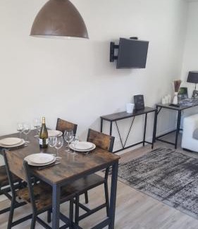Levallois-Perret Apartment | Appartement luxueux dans maison bourgeoise parisienne