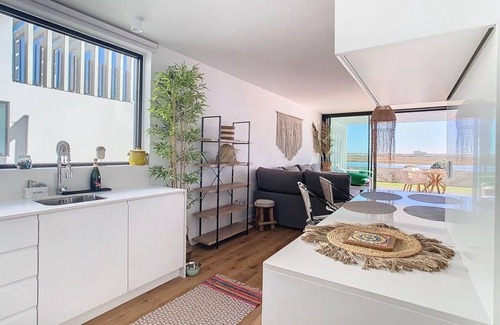 Olhao Apartment | Appartement Luxueux Face à la ria Formosa Dans un Villa .plage à 5mn à Pied
