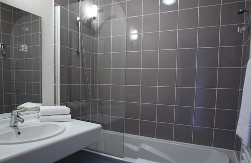 Roz-sur-Couesnon Condo | Appartement moderne au calme avec accès au sauna !