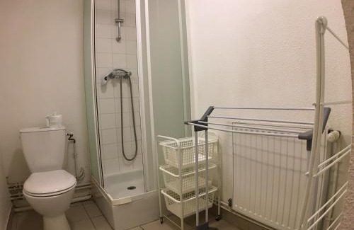 Gien Apartment | Appartement meublé n°3 - 15 min Dampierre - 25 min Belleville - WIFI