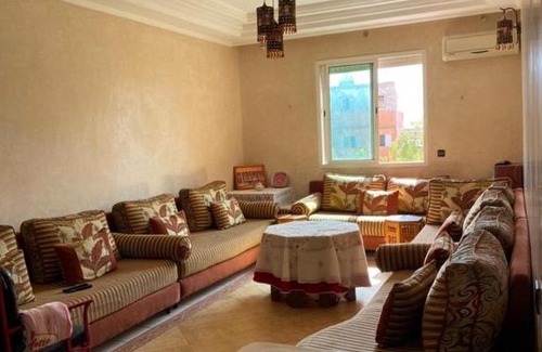 Pont Blondin Apartment | Appartement mohamedia Ricoflores vue sur piscine