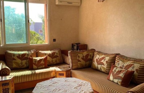 Pont Blondin Apartment | Appartement mohamedia Ricoflores vue sur piscine
