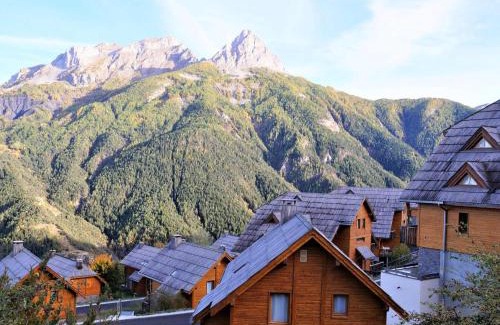 Pra Loup Apartment | Appartement montagne 1 chambre, 6 pers, calme, près télécabine - FR-1-165A-53