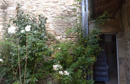 Eymoutiers Apartment | Appartement Nature et Jardin