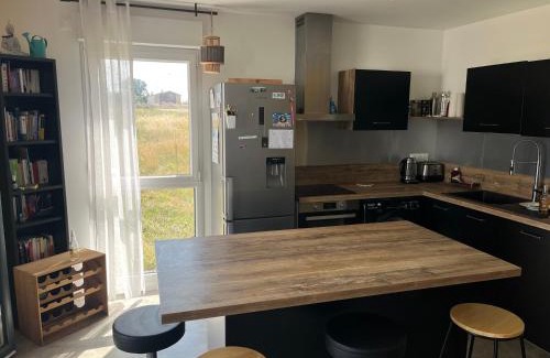 Les Sorinieres Apartment | Appartement Neuf 70m2 plein sud, Terrasse, Jardin, 2 places de parking, au Calme, sans vis-à-vis