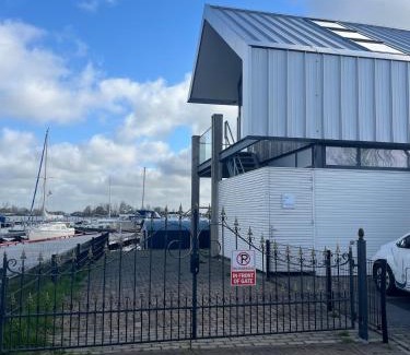 Grou Apartment | Appartement Oan it Pikmar