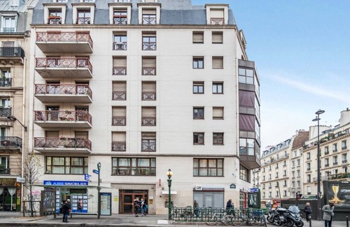 Quartier de la Folie-Mericourt Apartment | Appartement Parmentier (3 étoiles) - Welkeys