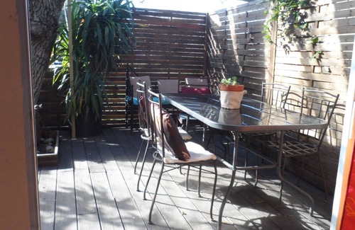 Piolenc Apartment | Appartement Piscine en Campagne un Havre de Paix Animaux de Compagnie Bienvenus