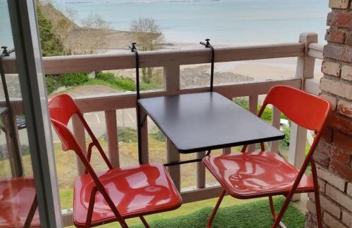 Etables-sur-Mer Apartment | Appartement pleine vue mer au bord de la plage