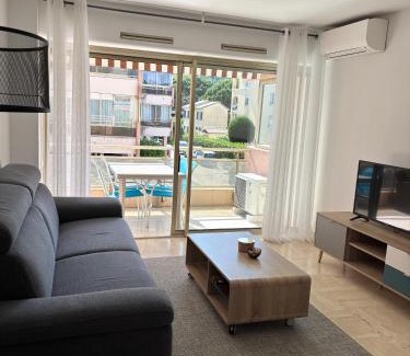 Sainte-Maxime Apartment | Appartement proche de la plage et du centre ville