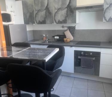 Saint-Pierre Apartment | Appartement quartier la Timone