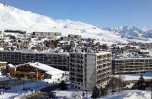 La Toussuire Apartment | Appartement rénové à 50m des pistes, balcon Est, 2 étoiles, 5 pers. - FR-1-417-24