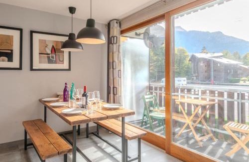 Morzine Apartment | Appartement rénové 3 pièces à Morzine avec WiFi et balcons - FR-1-754-68