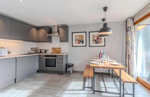 Morzine Apartment | Appartement rénové 3 pièces à Morzine avec WiFi et balcons - FR-1-754-68