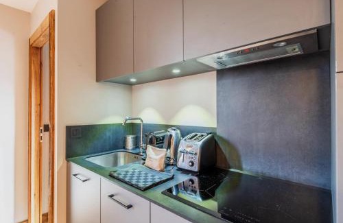 Morzine Apartment | Appartement rénové 4*, centre Morzine, 100m des pistes, 4 pers. - FR-1-754-59