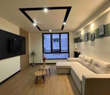 Quartier Vieux Marche-Cathedrale Apartment | Appartement rénové Hyper Centre