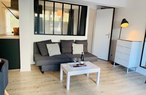 Parame Apartment | Appartement rez de jardin bord de mer (Sweet Home)