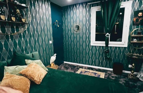 Garches Apartment | Appartement Royal Suite Deluxe 4 or 5 Guest
