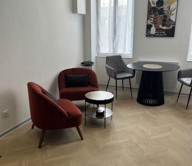 Moulins Apartment | Appartement SPA 2 pers-Couteliers-Centre ville