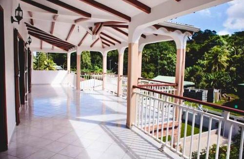 Le Bourg Apartment | Appartement spacieux à Morne-à-l'Eau de 90 m² avec jardin privé