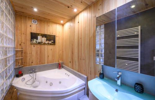 Orcieres Apartment | Appartement spacieux à Orcières – Vue sur la montagne.