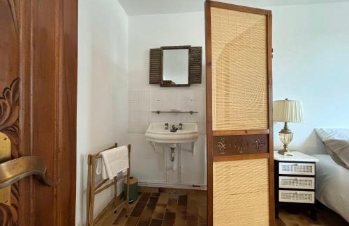 Nyons Apartment | Appartement spacieux dans maison bourgeoise avec grande terrasse et jardin privatif ombragé, à 10 min à pied du centre-ville