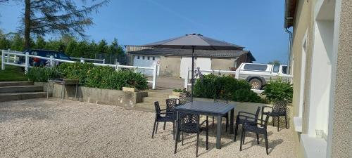 Monfreville Apartment | Appartement spacieux à Monfréville avec terrasse