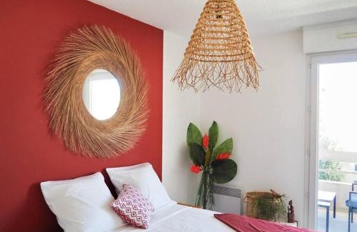 Le Rouet Apartment | Appartement spacieux - Vue notre dame de la garde - Terrasse - Wifi