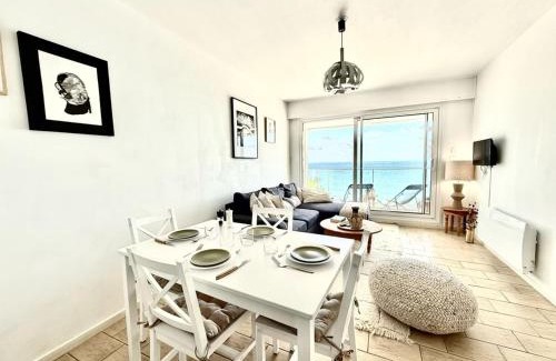 Les Sables d'Olonne Apartment | Appartement T2 4 pers, 6ème étage avec WiFi, vue mer - FR-1-197-626