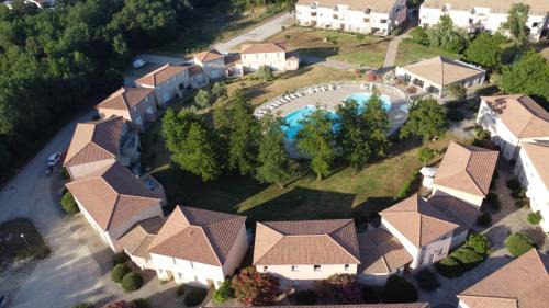 Moriani-Plage Apartment | Appartement T2 bord de mer/piscines