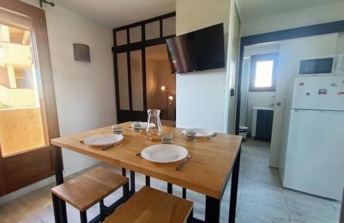 Fleury Apartment | Appartement T2 Cabine - Saint Pierre La Mer 4PVM464