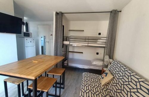 Fleury Apartment | Appartement T2 Cabine - Saint Pierre La Mer 4PVM464