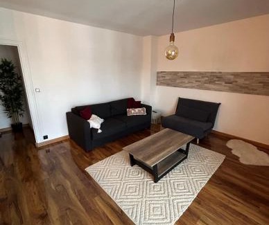 Poussots Apartment | Appartement T2 rénové facultés 5 voyageurs