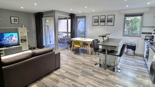 Sainte-Anne Apartment | Appartement T3 72m2 Marselle St Anne Borély Proche plage