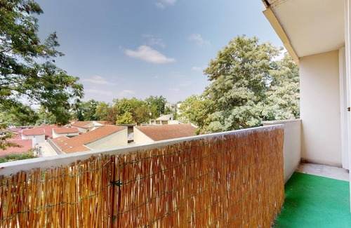 Cergy Apartment | Appartement T3 au Cœur D'une Résidence Arborée