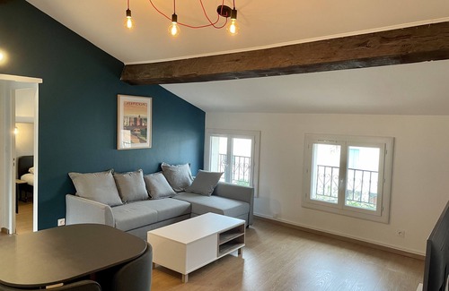 Les Remparts Apartment | Appartement T3 Centre Ville Avec Parking