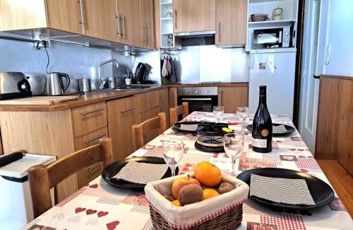 Pra Loup Apartment | Appartement T3 cosy pour 8 pers. à Pra-Loup, à 50m des pistes avec balcon et parking privé - FR-1-165A-78