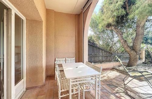 Les Lecques Apartment | Appartement T3 avec jardin, accès direct plage - FR-1-770-43