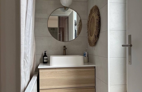 Charonne Apartment | Appartement T3 Idéalement Situé