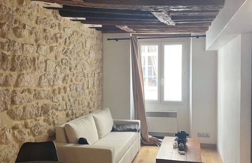 Saint-Thomas-d'Aquin Apartment | Appartement T3 - Paris 7E