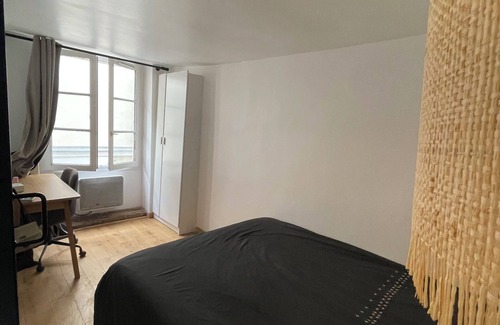 Saint-Thomas-d'Aquin Apartment | Appartement T3 - Paris 7E