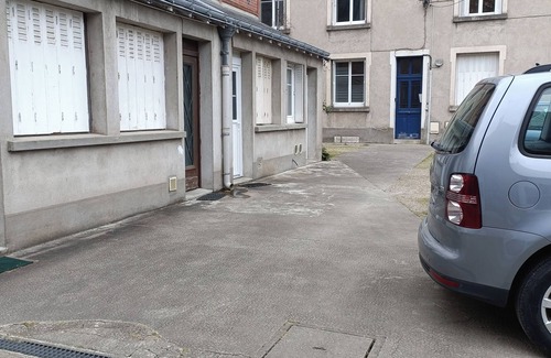 Cathedrale Apartment | Appartement T3 Refait à Neuf Calme et Centrale, Parking Privé, 5min de la Gare