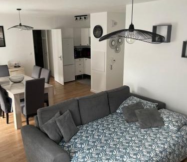 Chateau-Malo Apartment | appartement vacances en copropriété avec parking