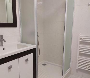 Plougasnou Apartment | Appartement vue mer, GR 34 et plage au pied !