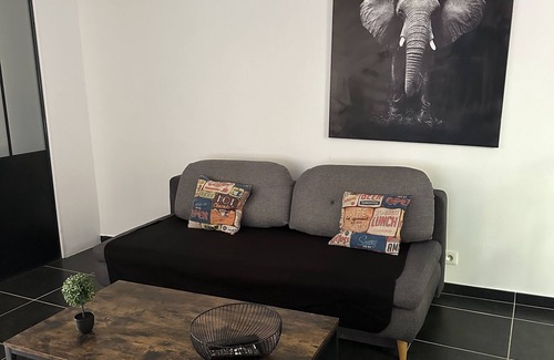 Cotignac Apartment | Appartement Vue sur le Rocher