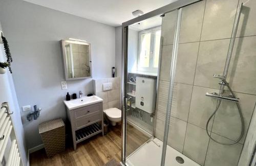Besancon Apartment | Appartements Climatisés Centre-ville/10 personnes